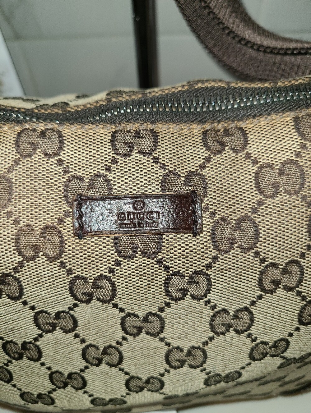 Gucci Vintage Brown GG Supreme Canvas Crossbody - Picture 3 of 15